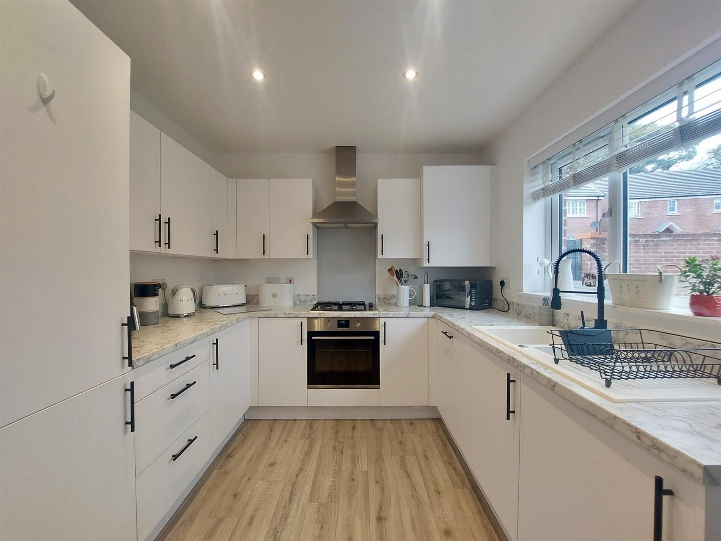 Clos Benallt Fawr, Pontarddulais, Swansea, SA4 0TQ